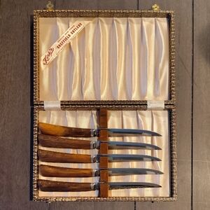 🔪 Sheffield England. Mid-century steak knife set of 5 in the case.